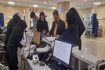 بازدید معاونت درمان از بیمارستان 
